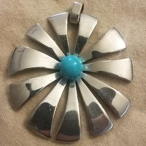James Avery RETIRED Sunburst Blossom pendant